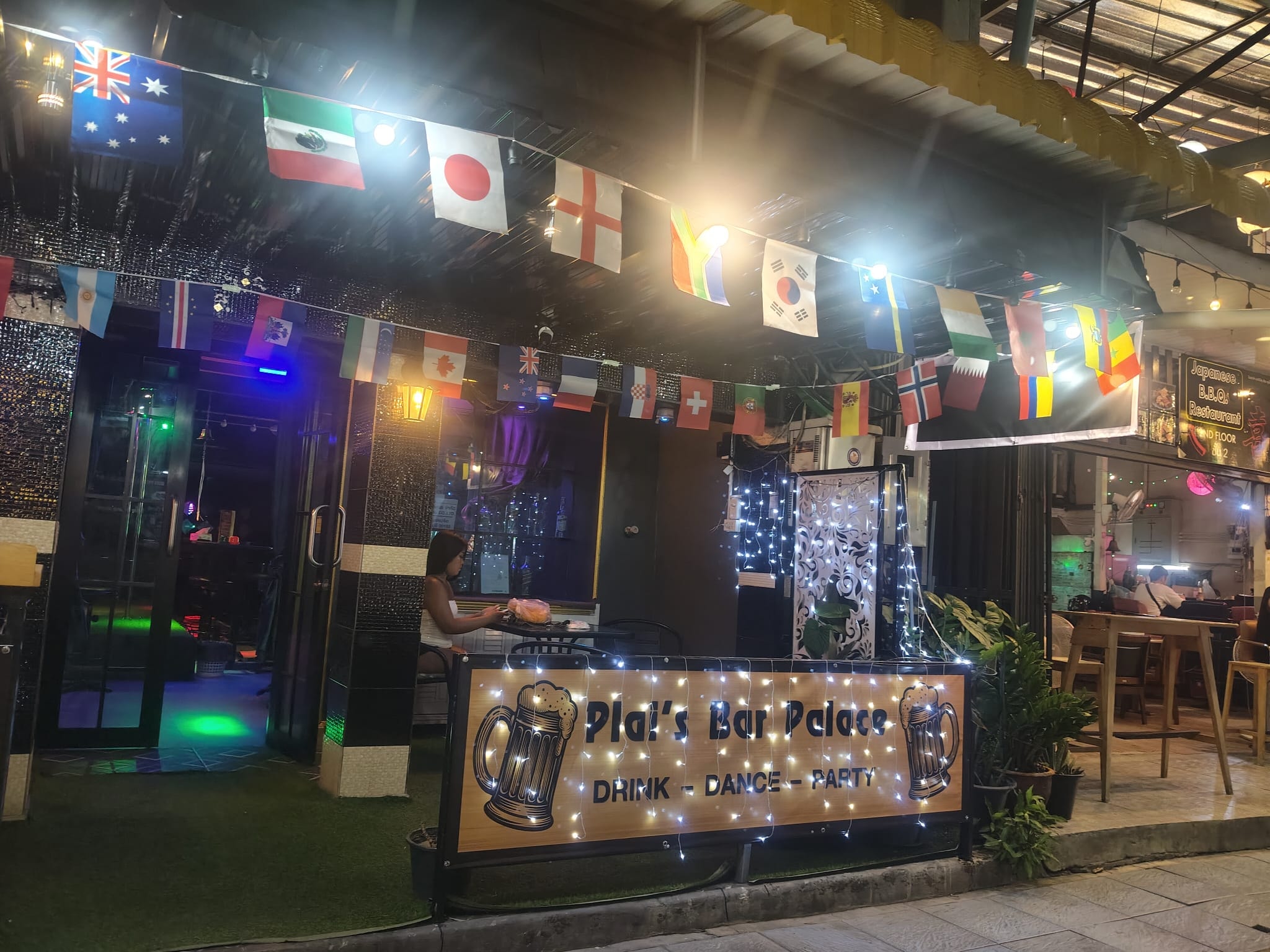 Plai's Bar Palace